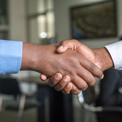 Handshake interview